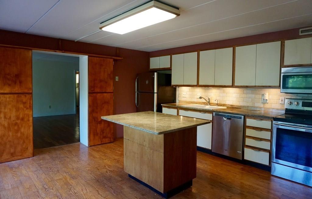 14 Hill Road Marlborough, MA 01752 - Photo 3 of 13 Gallery Image 3