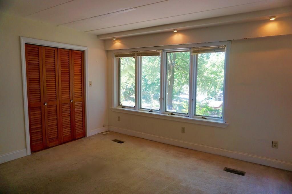 14 Hill Road Marlborough, MA 01752 - Photo 6 of 13 Gallery Image 6