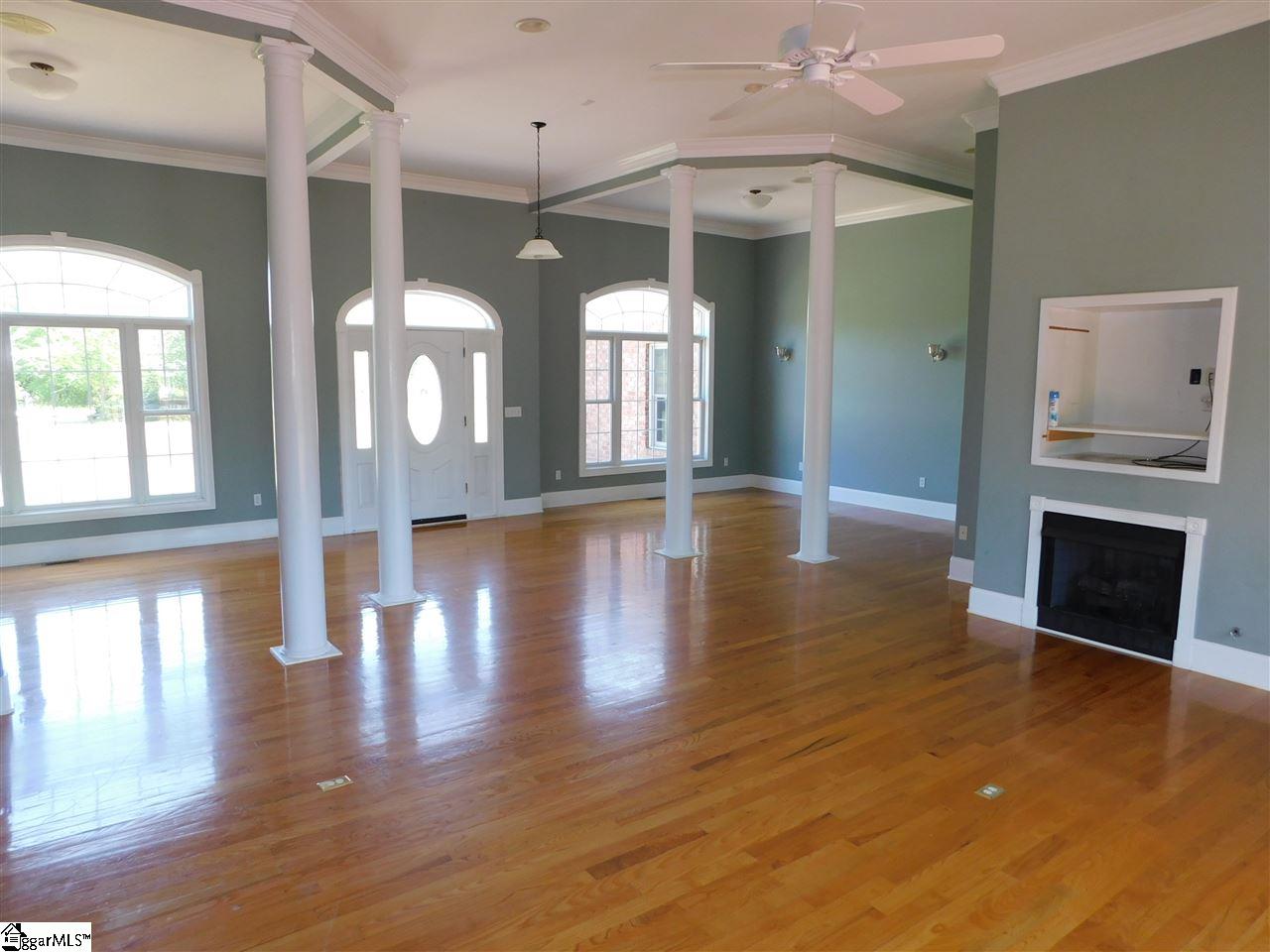 410 Spearman Road Williamston, SC 29697 - Photo 4 of 35