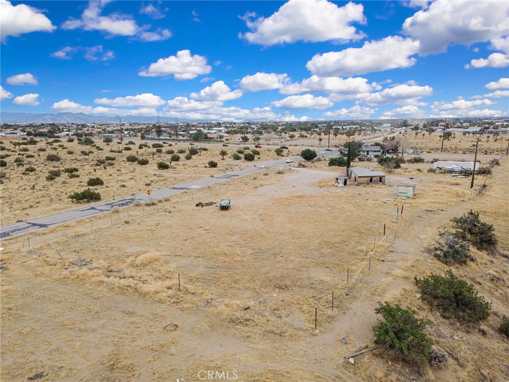 9770 Verbena Road Hesperia, CA 92344 - Photo 12 of 37 Gallery Image 12