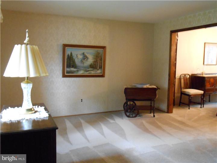 180 Laurel Road Churchville, PA 18966 - Photo 10 of 25 Gallery Image 10