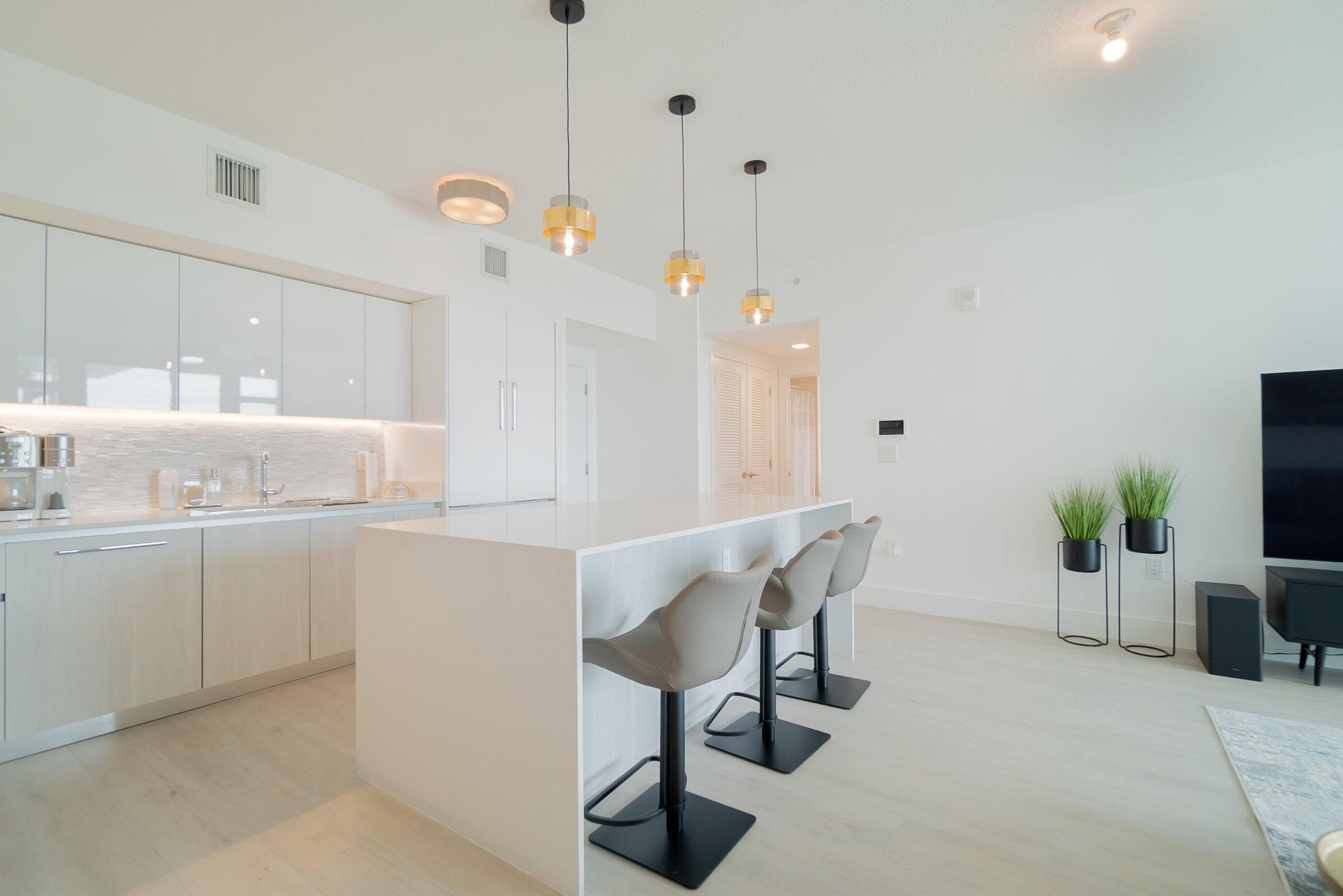 111 Southeast 1st Avenue, Unit 514 Delray Beach, FL 33444 - Photo 3 of 56 IMG_0367