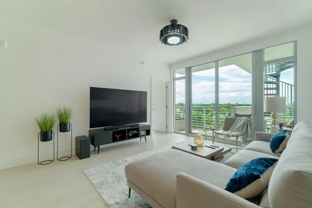 $12,000 | 111 Southeast 1st Avenue, Unit 514, Delray Beach, FL 33444