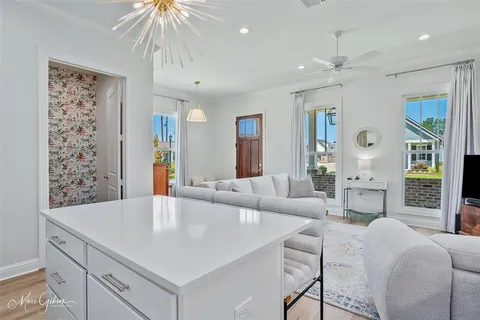 $389,000 | 1951 Crossvine Lane, Shreveport, LA 71106