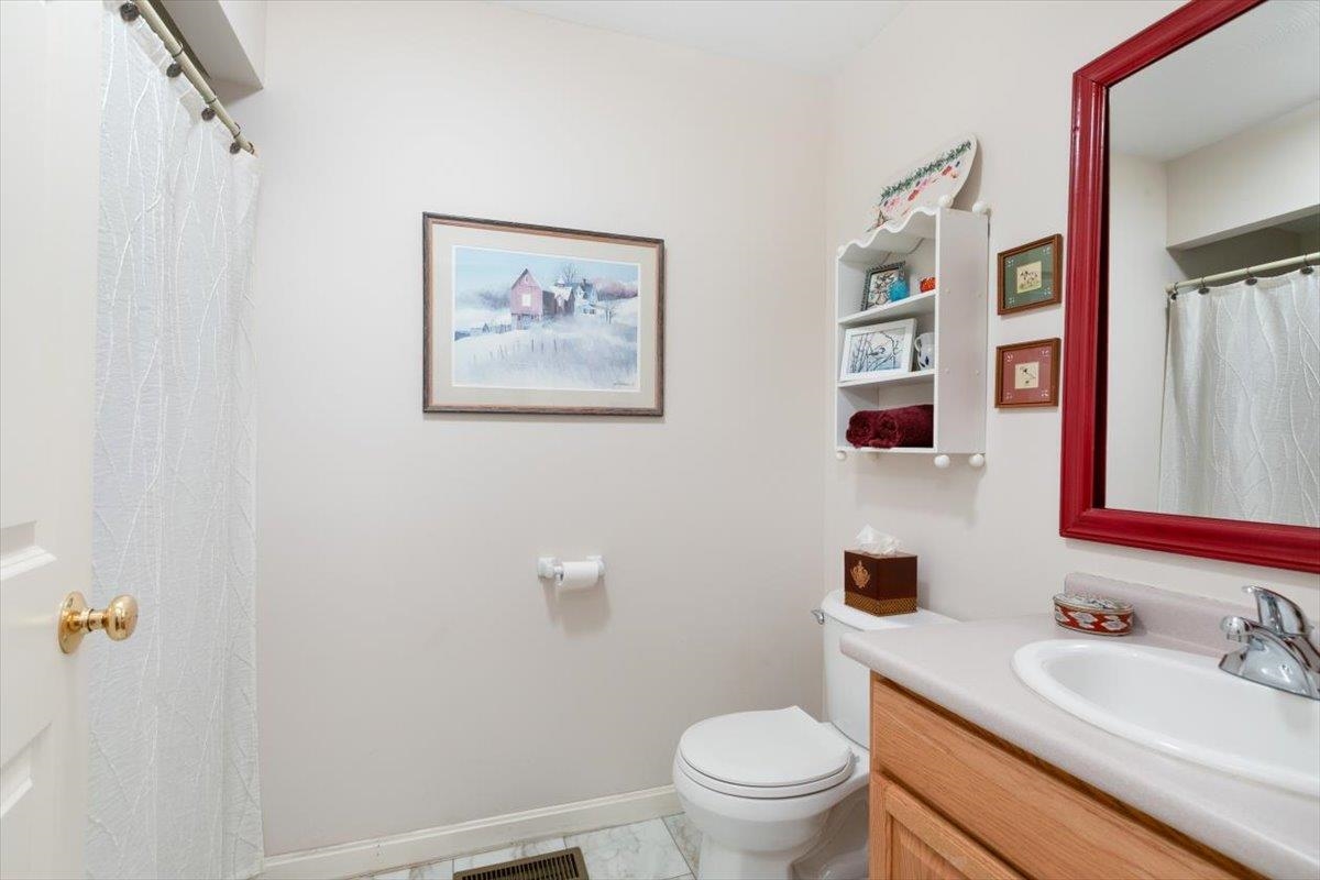 63 Pleasant Street Windham, NH 03087 - Photo 19 of 38