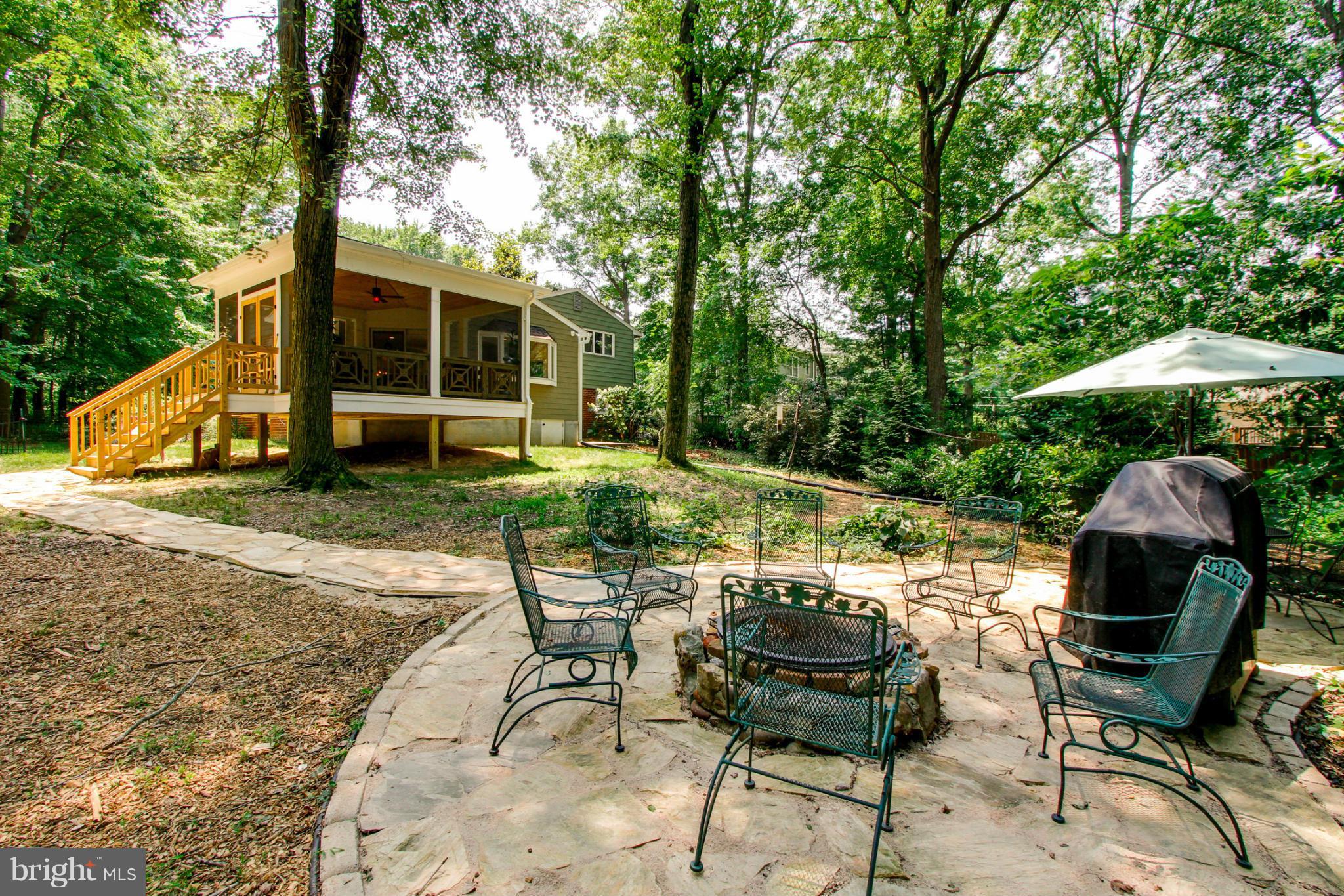 1600 Bushrod Road Alexandria, VA 22308 - Photo 22 of 54 stone patio /grill / firepit / entertainment area