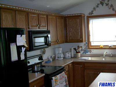 1712 Fairway Drive Decatur, IN 46733 - Photo 3 of 5