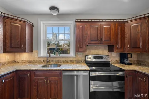 $799,900 | 907 North Taylor Avenue, St. Louis, MO 63122