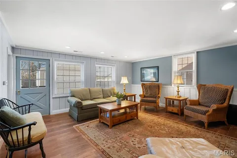 $799,900 | 907 North Taylor Avenue, St. Louis, MO 63122