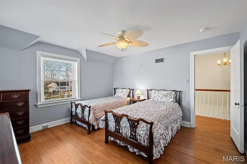 $799,900 | 907 North Taylor Avenue, St. Louis, MO 63122