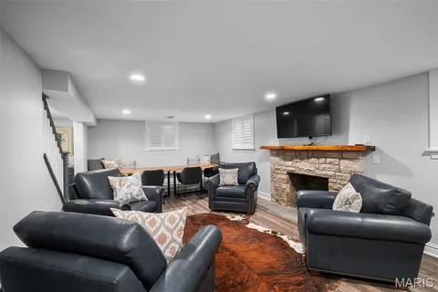 $799,900 | 907 North Taylor Avenue, St. Louis, MO 63122