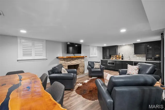 $799,900 | 907 North Taylor Avenue, St. Louis, MO 63122