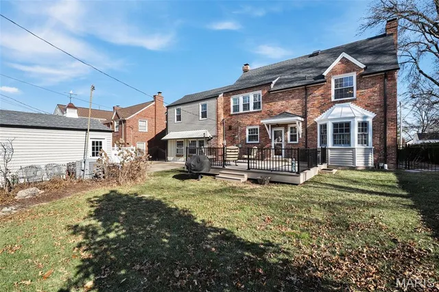 $799,900 | 907 North Taylor Avenue, St. Louis, MO 63122