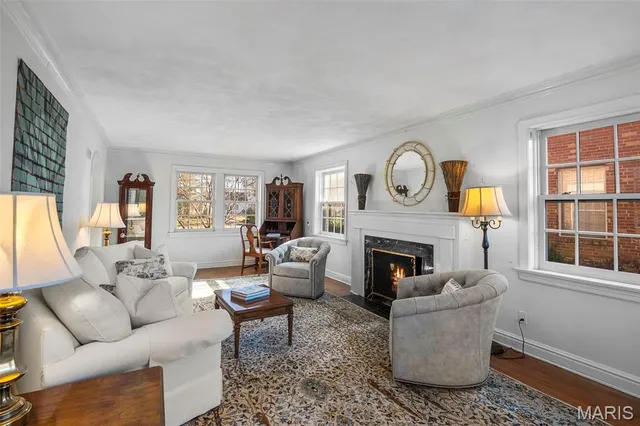 $799,900 | 907 North Taylor Avenue, St. Louis, MO 63122