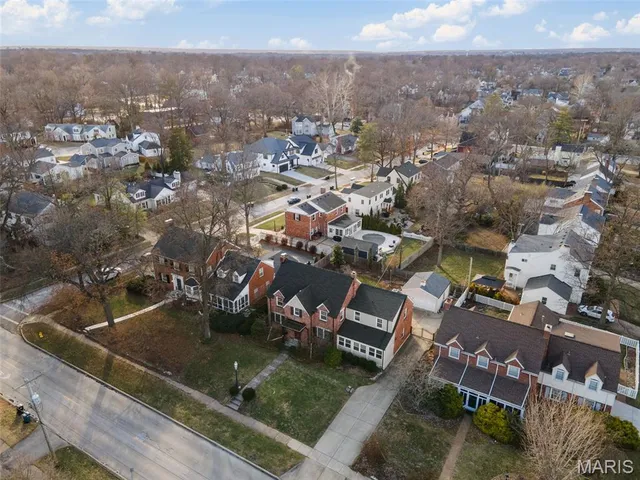 $799,900 | 907 North Taylor Avenue, St. Louis, MO 63122