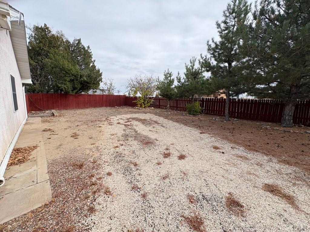 2205 Raton Avenue La Junta, CO 81050 - Photo 3 of 16