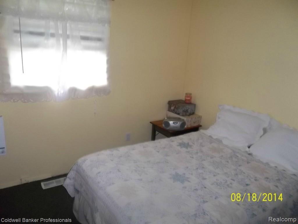 2642 Fish Lake Road Lapeer, MI 48446 - Photo 15 of 19 Bedroom2.jpg