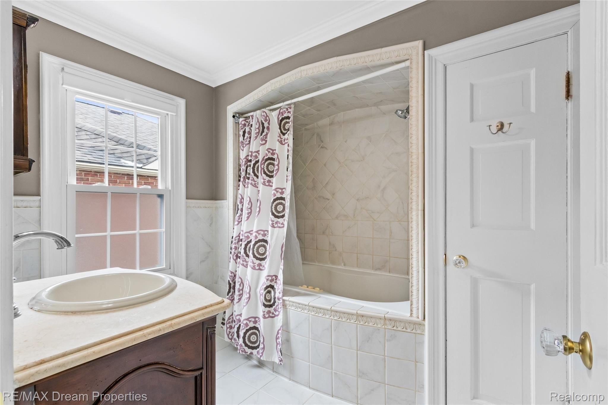 469 Moran Road Grosse Pointe, MI 48236 - Photo 18 of 28 17.jpg
