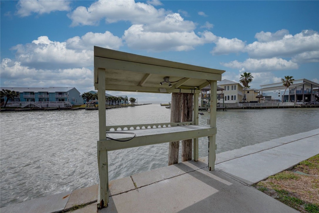 2290 North Fulton Beach Road, Unit 315 Rockport, TX 78382 - Photo 21 of 25 a view of a terrace with sky view
