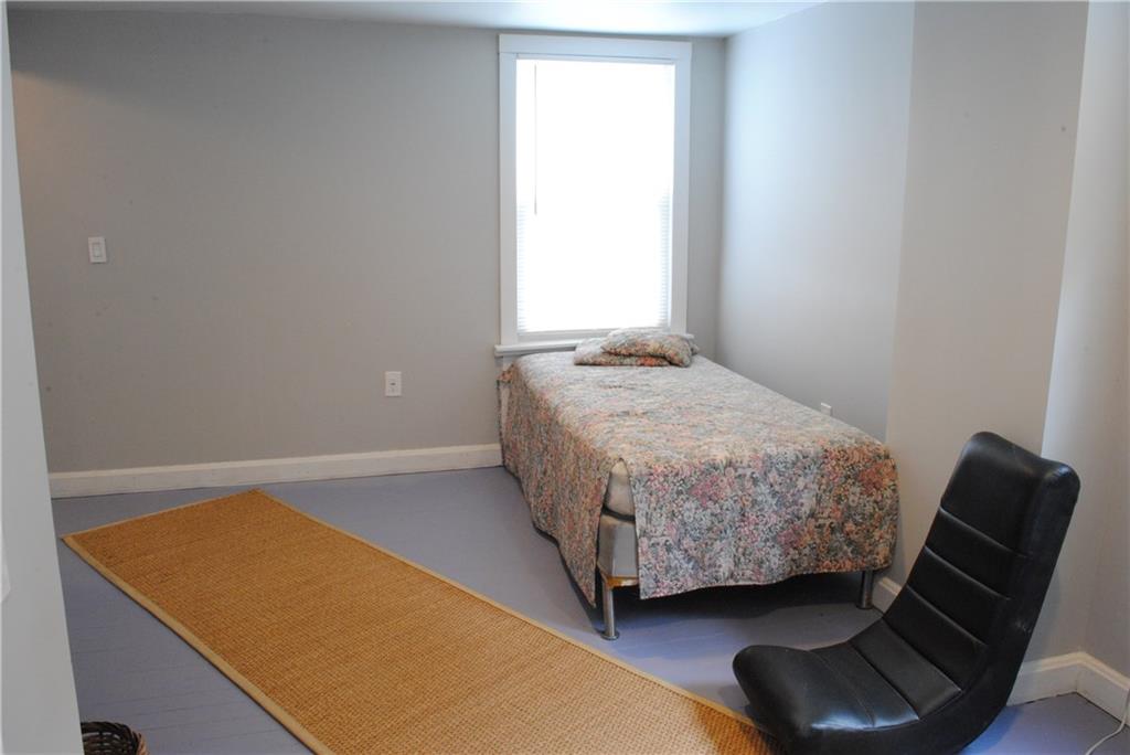 417 Bon Air Road Pittsburgh, PA 15235 - Photo 17 of 25 Gallery Image 17