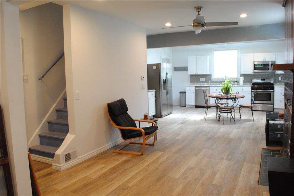 417 Bon Air Road Pittsburgh, PA 15235 - Photo 3 of 25 Gallery Image 3