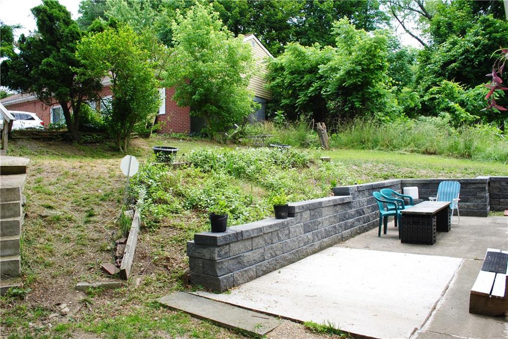 417 Bon Air Road Pittsburgh, PA 15235 - Photo 21 of 25 Gallery Image 21