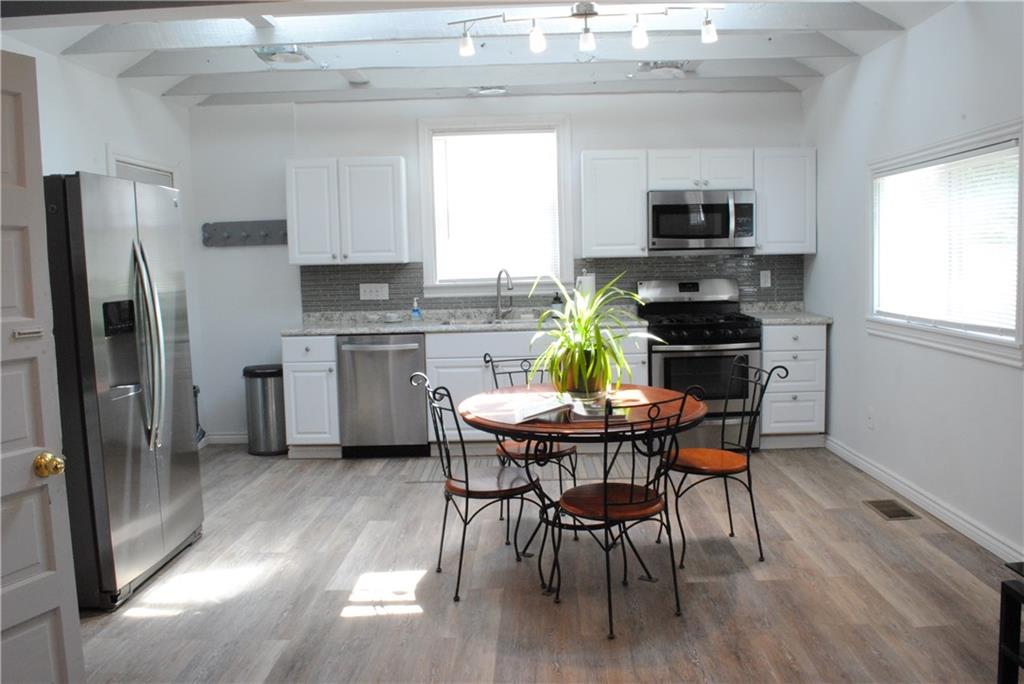 417 Bon Air Road Pittsburgh, PA 15235 - Photo 5 of 25 Gallery Image 5