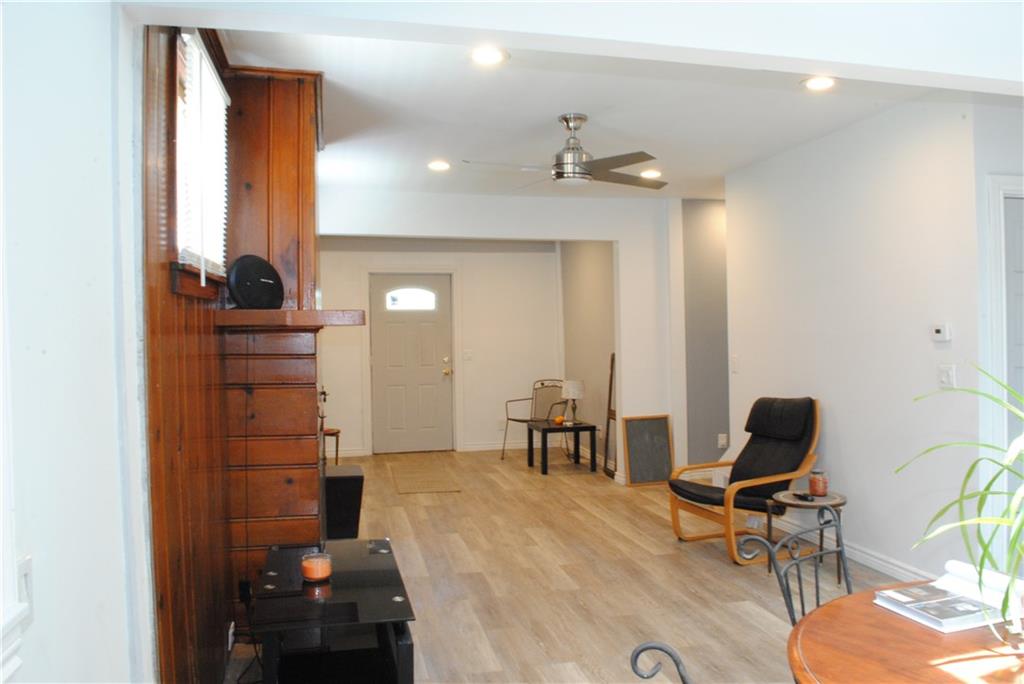 417 Bon Air Road Pittsburgh, PA 15235 - Photo 7 of 25 Gallery Image 7