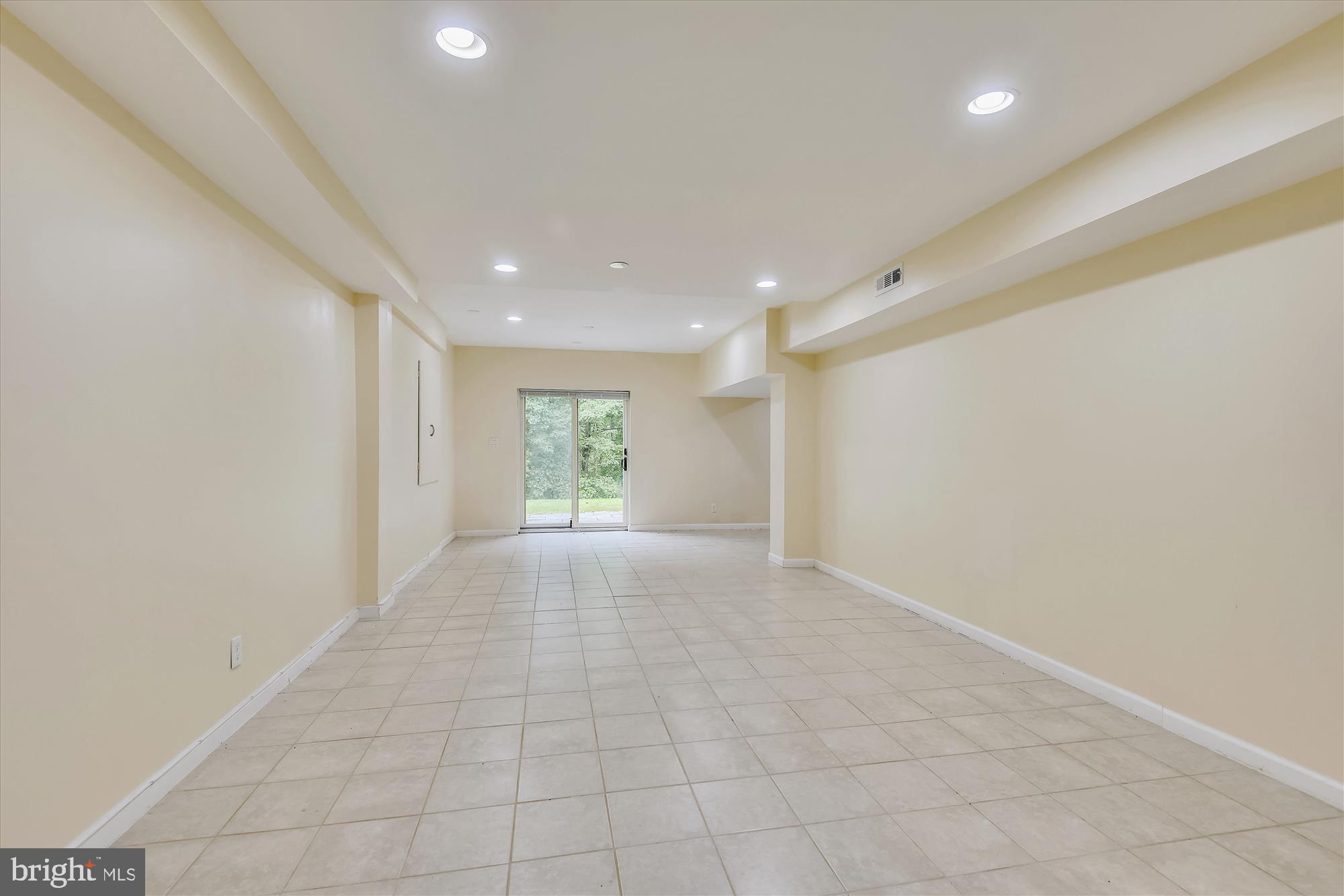 9715 Middleton Ridge Road Vienna, VA 22182 - Photo 21 of 29 a view of an empty room