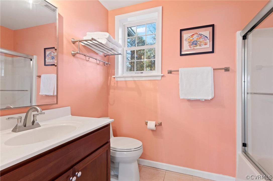 5500 Windmill Point Road White Stone, VA 22578 - Photo 25 of 46 2nd floor hall bath.