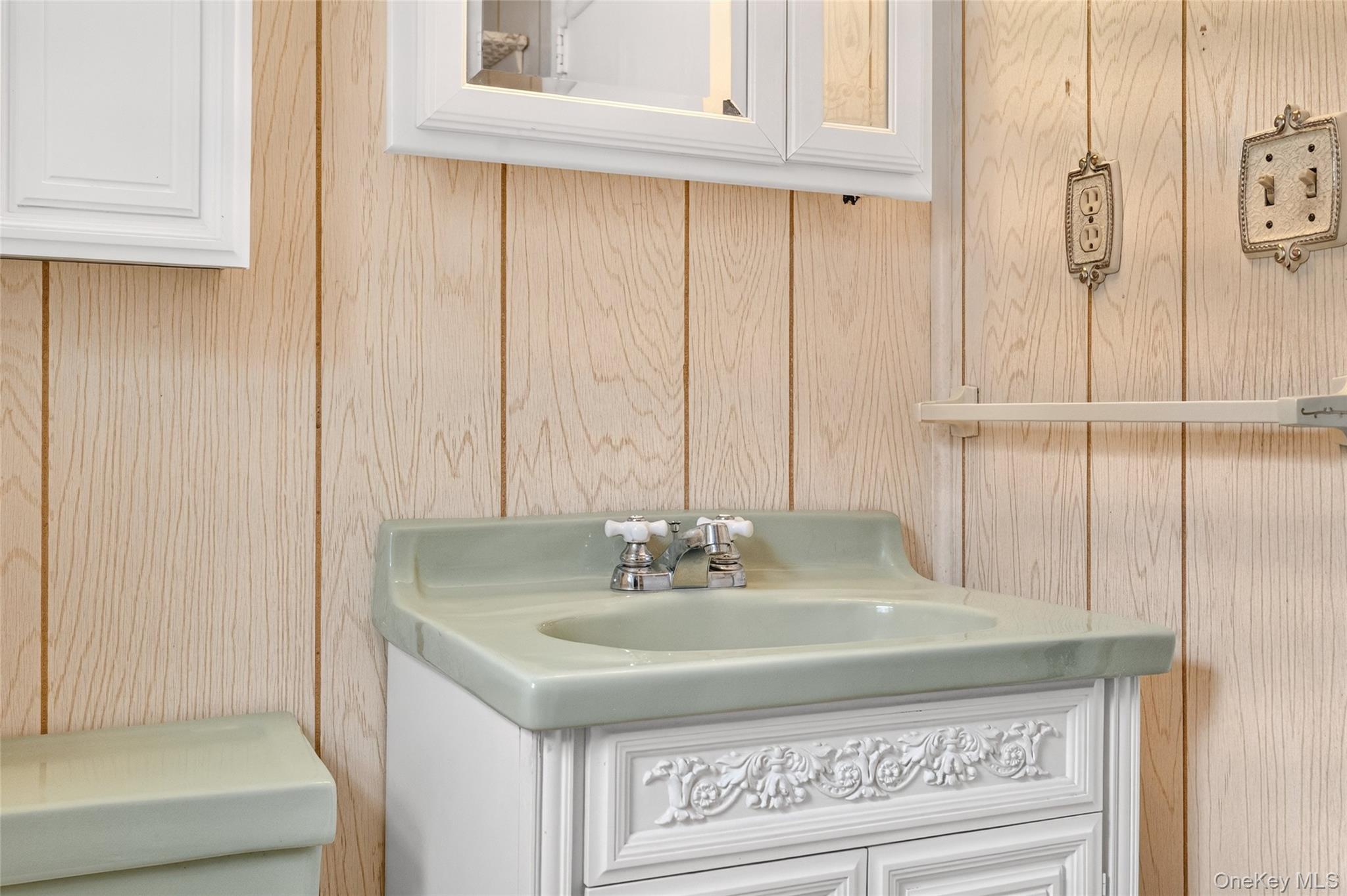 10 Cricketown Road Stony Point, NY 10980 - Photo 33 of 44 Full bathroom with walk in shower located on upper floor