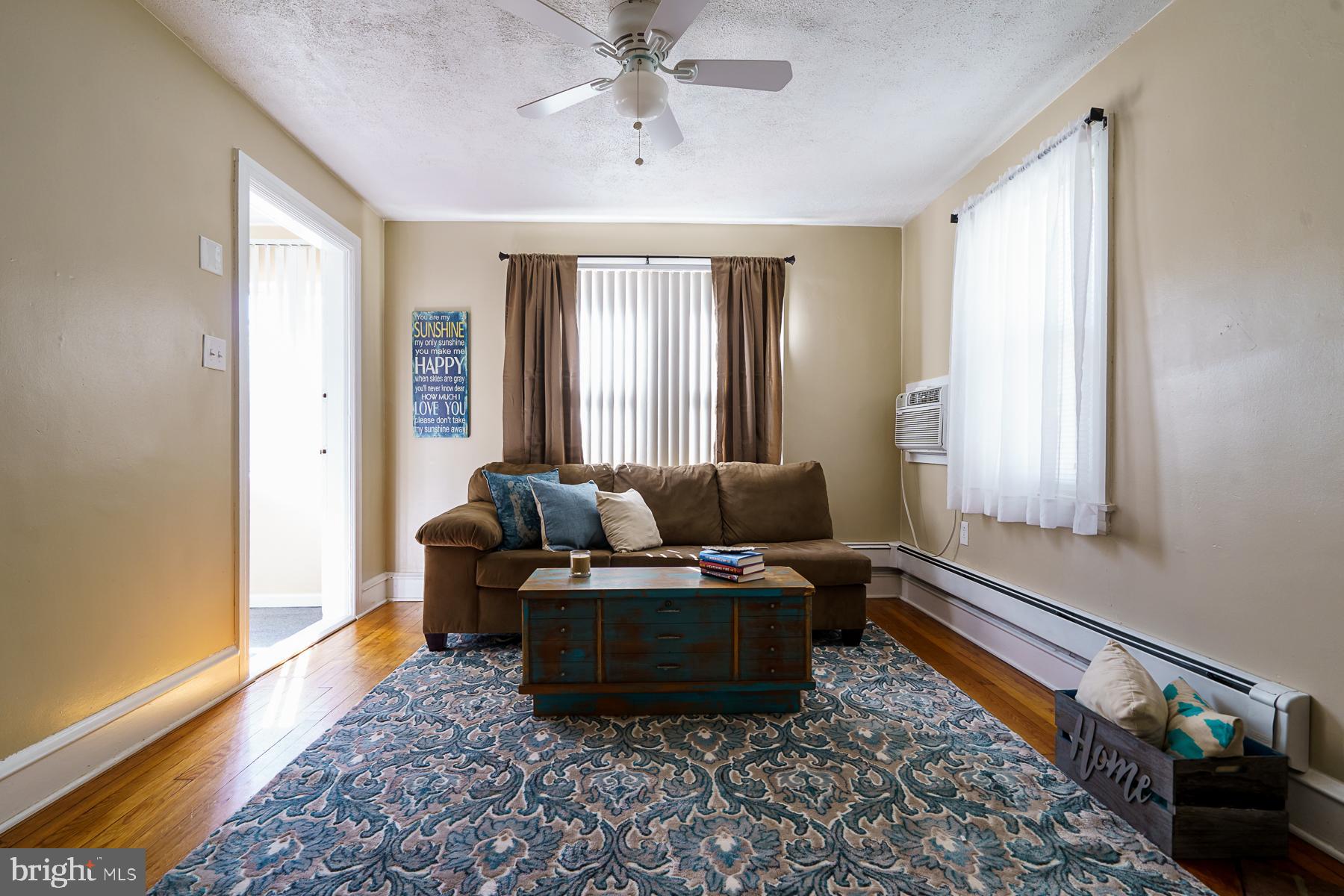 111 West Forestview Road Brookhaven, PA 19015 - Photo 11 of 20 Family Room