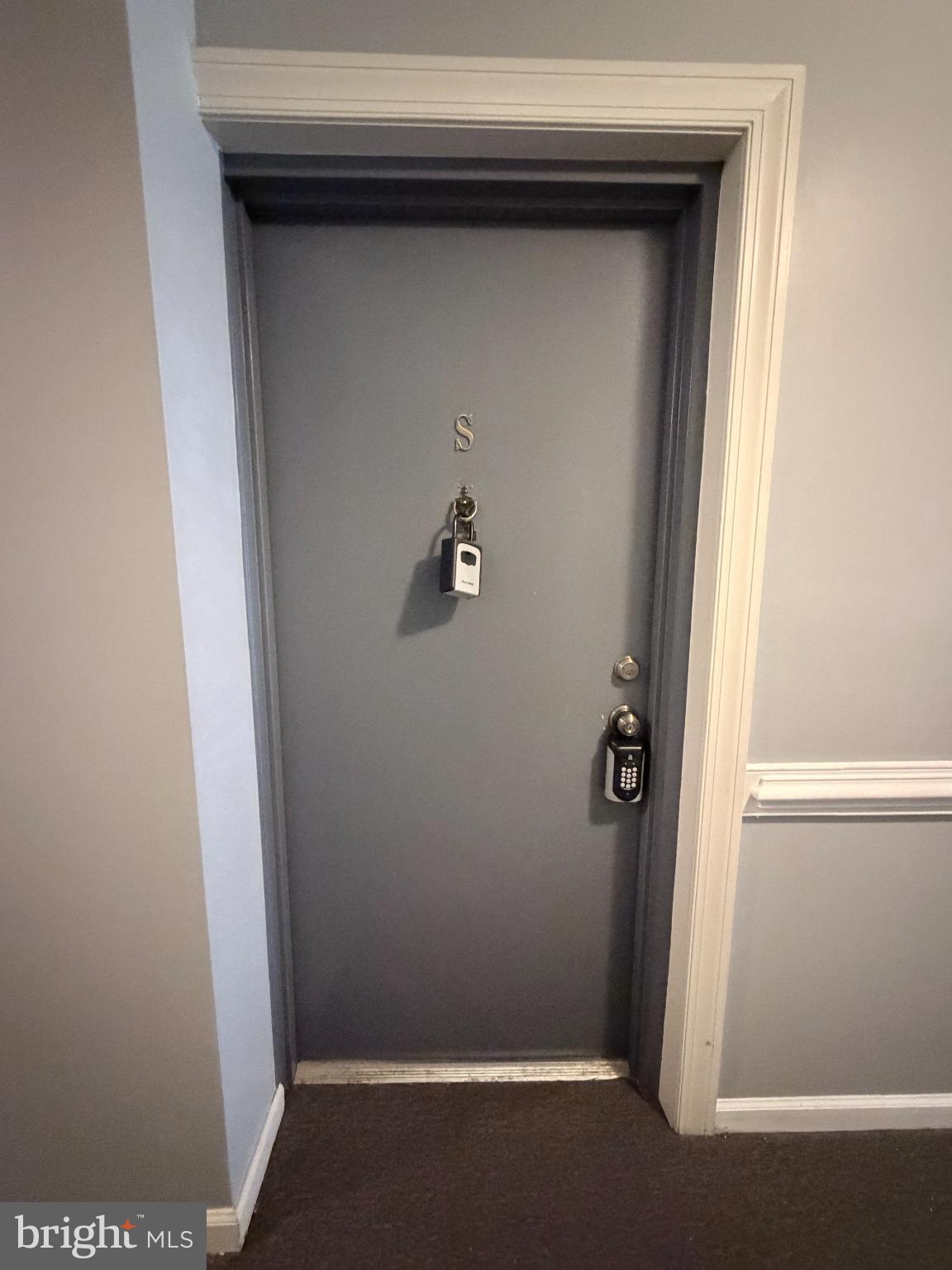 5823 S Royal Ridge Drive Springfield, VA 22152 - Photo 23 of 30 a view of cupboard