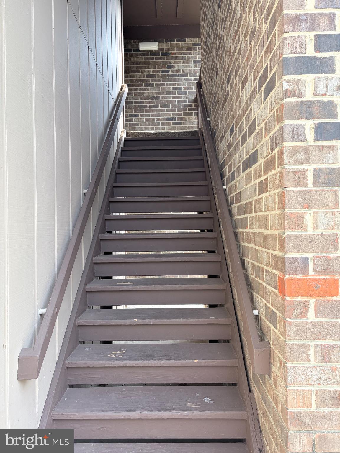 5823 S Royal Ridge Drive Springfield, VA 22152 - Photo 24 of 30 a view of entryway