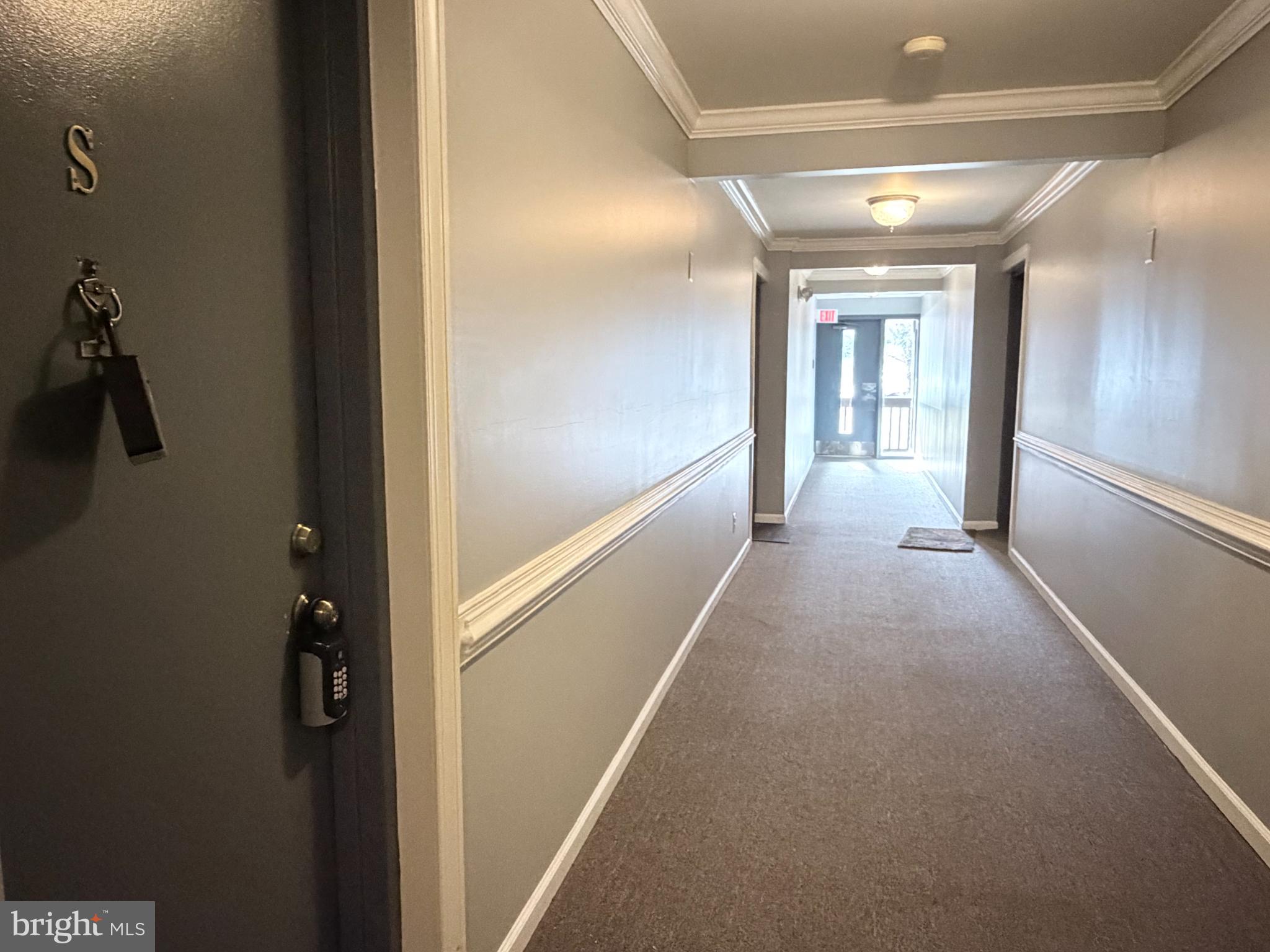 5823 S Royal Ridge Drive Springfield, VA 22152 - Photo 27 of 30 a view of hallway with windows