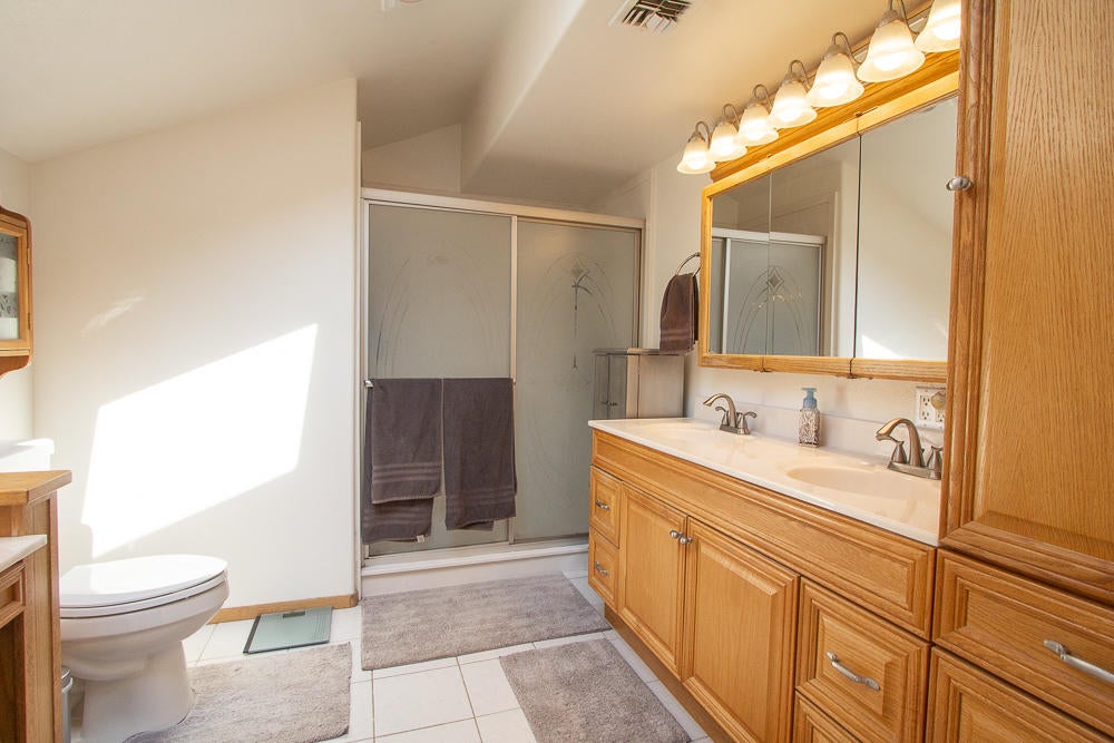9254 Old Fort Road Klamath Falls, OR 97601 - Photo 31 of 62 49