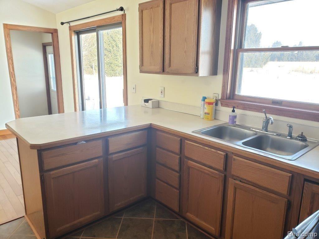 2083 East Hunters Creek Road Metamora, MI 48455 - Photo 9 of 29 Kitchen (3)