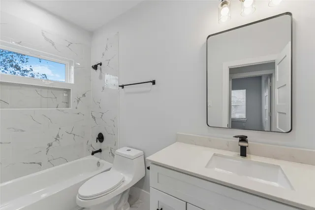 $1,680 | 5420 Elysian Street, Unit C, Houston, TX 77009