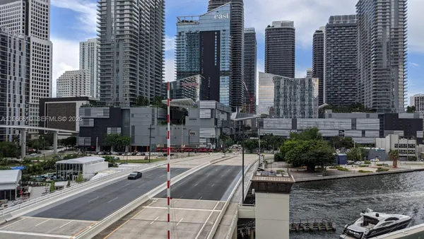 $4,400 | 350 South Miami Avenue, Unit 1901, Miami, FL 33130