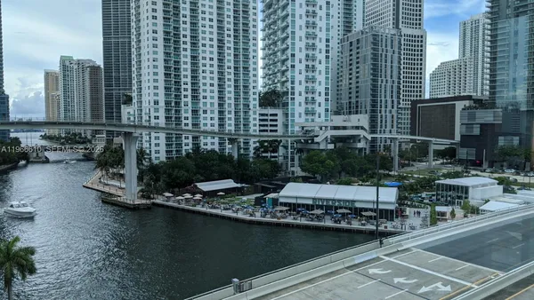 $4,400 | 350 South Miami Avenue, Unit 1901, Miami, FL 33130