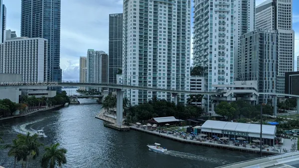 $4,400 | 350 South Miami Avenue, Unit 1901, Miami, FL 33130