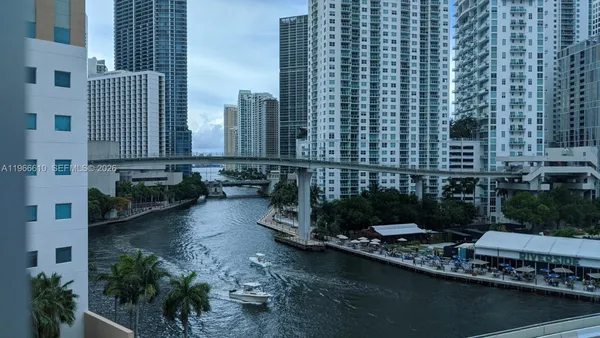 $4,400 | 350 South Miami Avenue, Unit 1901, Miami, FL 33130