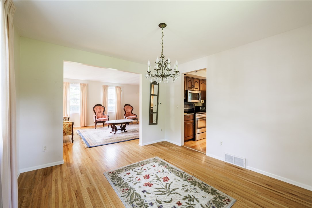 37 Heatherwood Road Perinton, NY 14450 - Photo 29 of 42 Dining rm to living rm