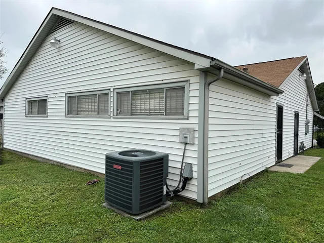 $2,000 | 4214 Gano Street, Houston, TX 77009