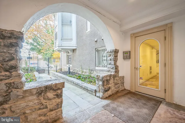 $1,350 | 37 South Prospect Street, Unit 401, Hagerstown, MD 21740