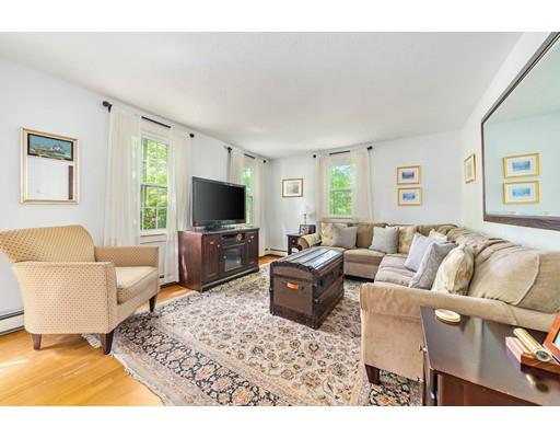 25 Barbara Road Hanson, MA 02341 - Photo 6 of 14 Gallery Image 6