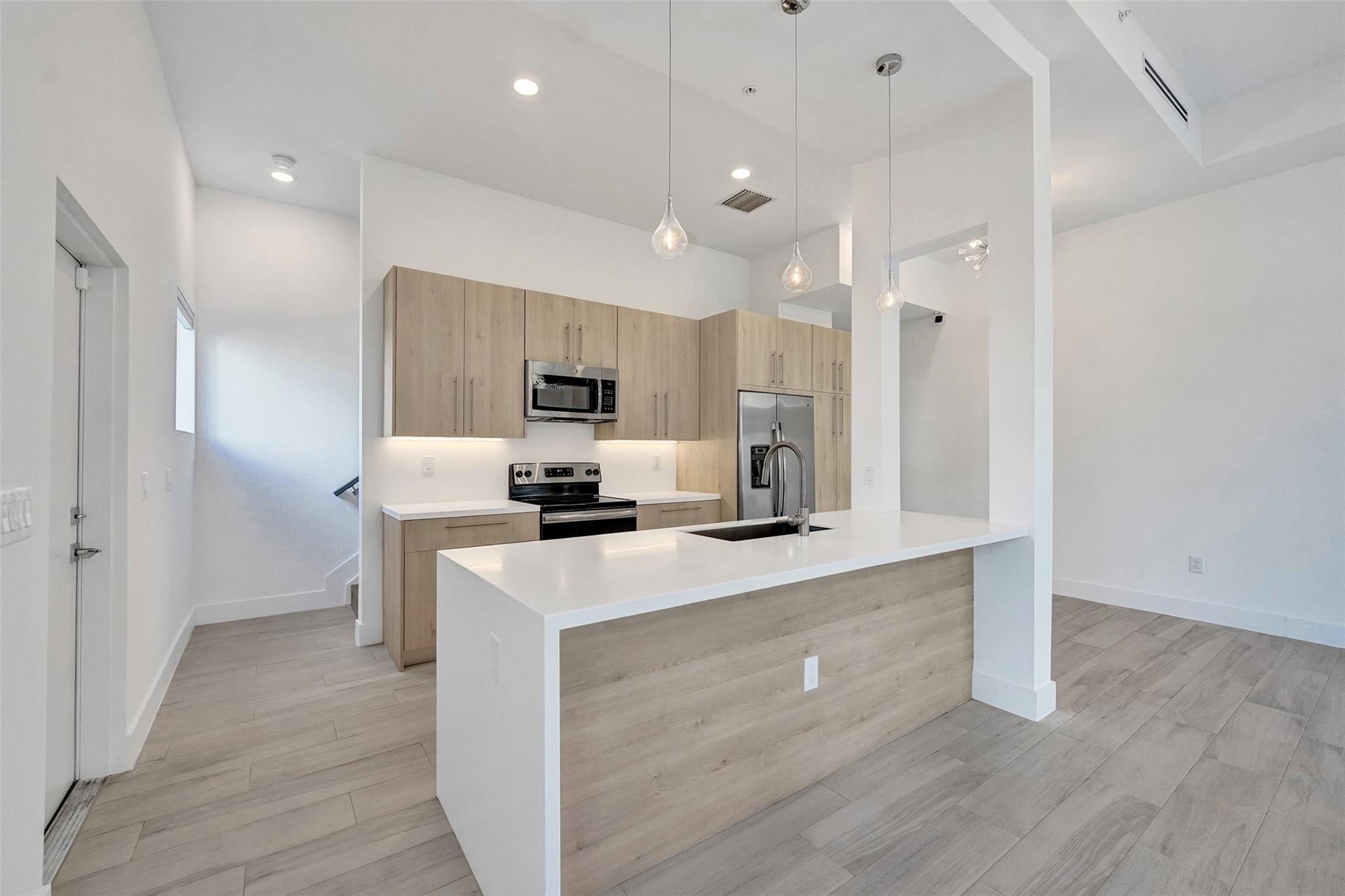 4369 Northwest 9th Street Plantation, FL 33317 - Photo 11 of 49 Photo 11