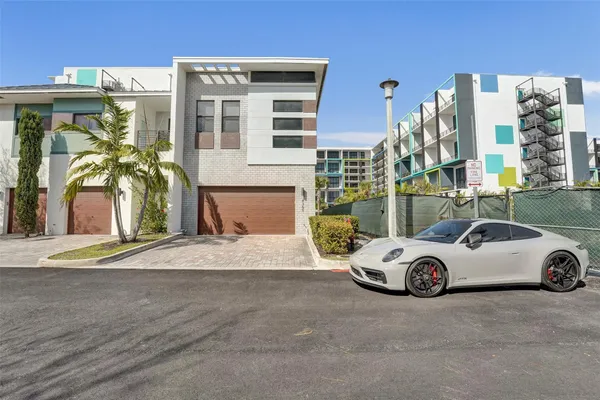 $499,000 | 4369 Northwest 9th Street, Plantation, FL 33317