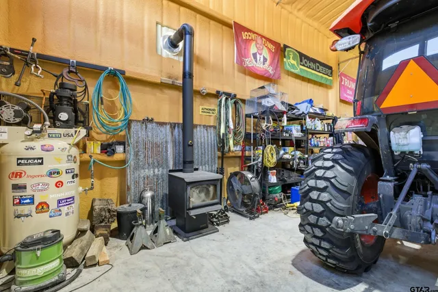 $999,999 | 10495 Farm Road 115, Scroggins, TX 75480