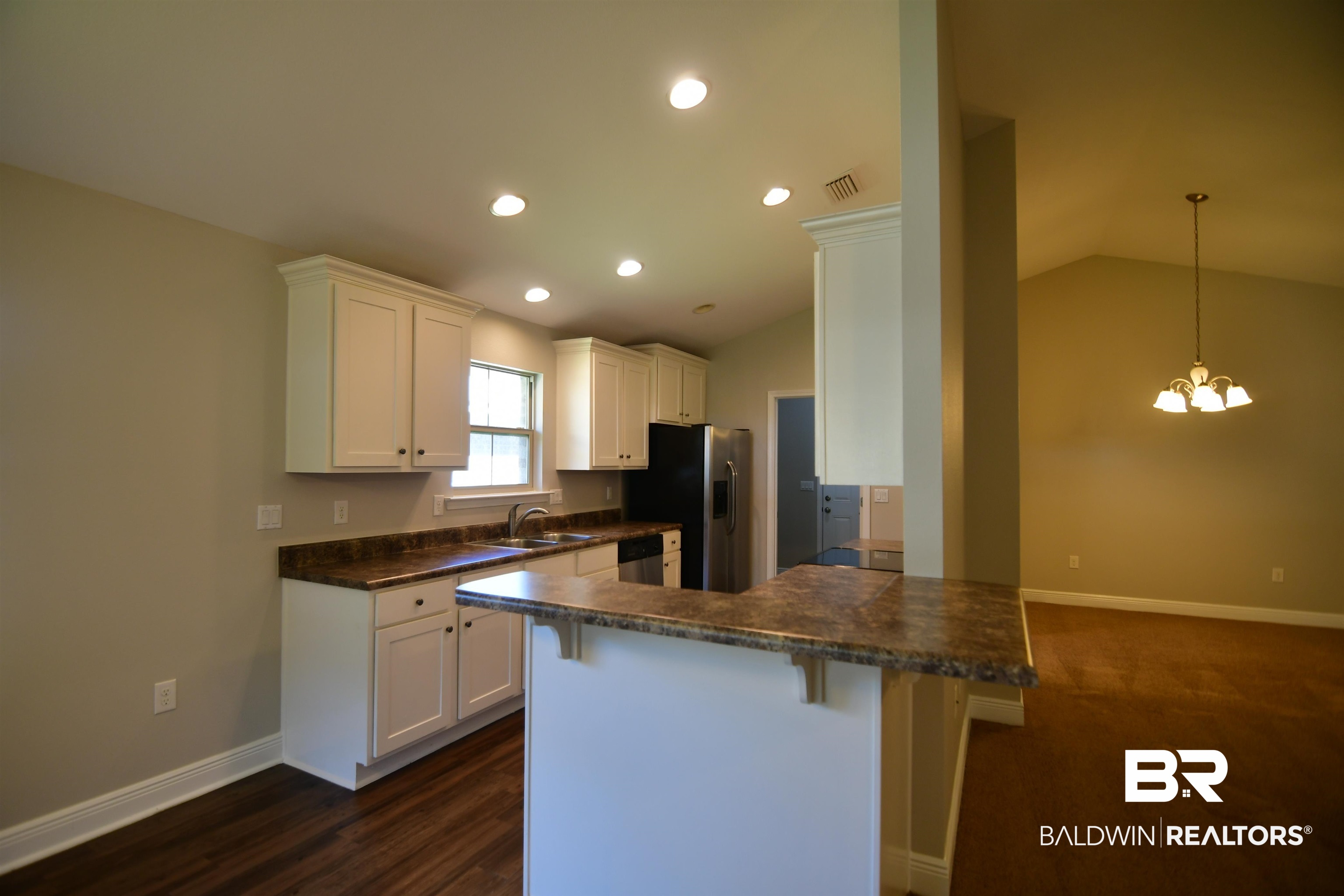 281 Wyatt Court Foley, AL 36535 - Photo 8 of 38